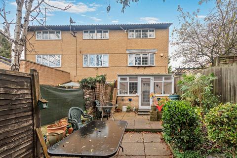 3 Simmonds Rise, Hemel Hempstead, HP3 9EA
