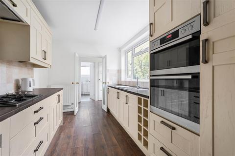 undefined, Deacon Road, Kingston Upon Thames KT2