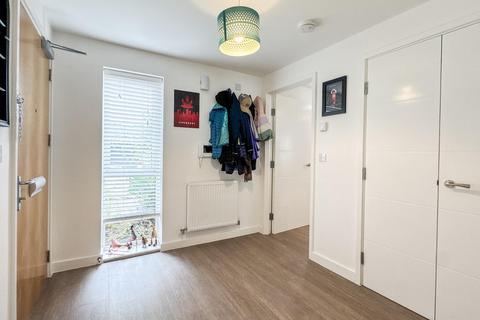 2 bedroom flat for sale, Colliery Close, Ashton, BS3 2EU