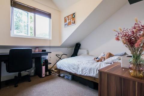 6 bedroom terraced house to rent, Tiverton Road, Birmingham B29
