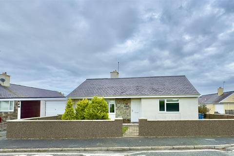undefined, Lon Ceredigion, Pwllheli