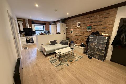 2 bedroom apartment for sale, Wetmore Road, Burton-On-Trent DE14