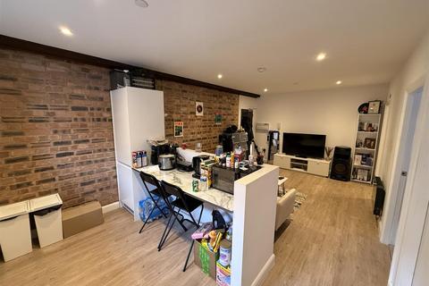 2 bedroom apartment for sale, Wetmore Road, Burton-On-Trent DE14