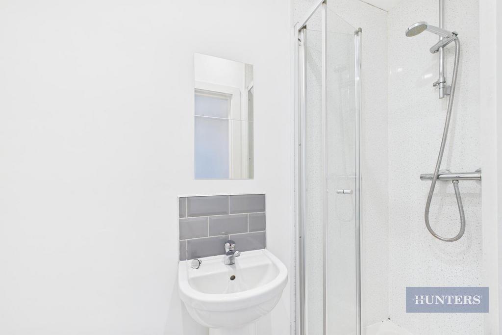 Ensuite Shower room