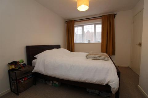 2 bedroom end of terrace house to rent, Mayer Gardens, Shenley Lodge, Milton Keynes, MK5 7EW