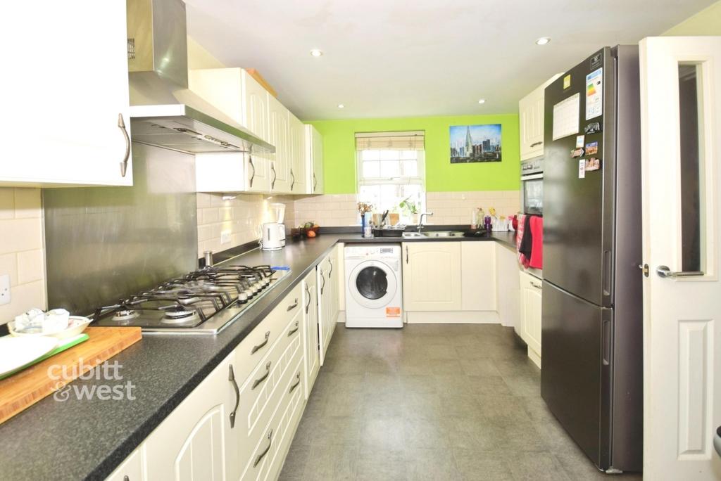 Kitchen (Shared)