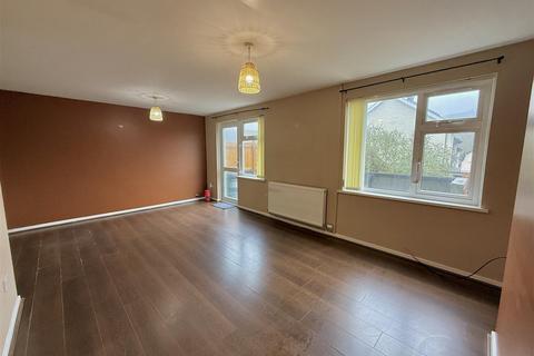 undefined, Cardiff Rd, Aberdare CF44