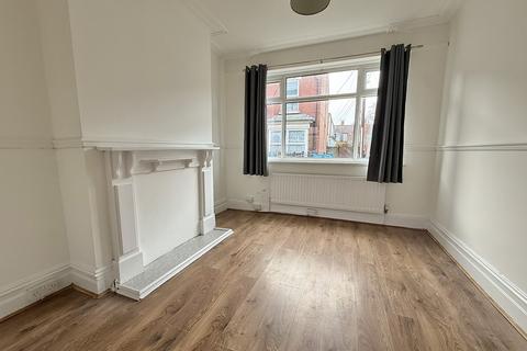 2 bedroom terraced house to rent, Alfonso Street, HU3, Hull, HU3