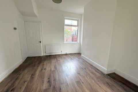 2 bedroom terraced house to rent, Alfonso Street, HU3, Hull, HU3
