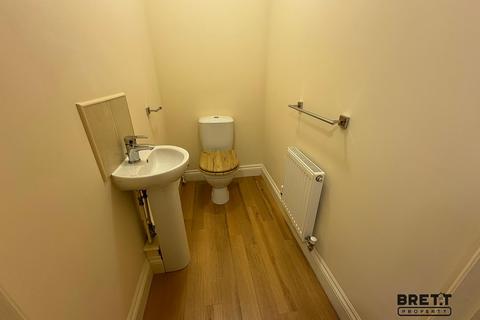 2 bedroom end of terrace house to rent, 11 Moors Road, Johnston, Haverfordwest, Pembrokeshire. SA62 3QE