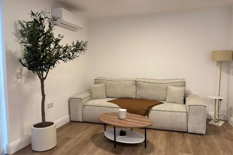 1 bedroom flat to rent, Forge Place, Camden, NW1