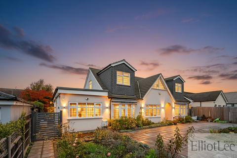 undefined, Pield Heath Avenue, Uxbridge UB8