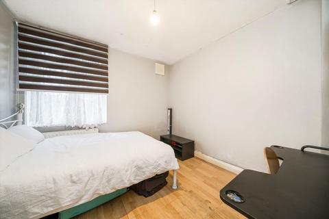 2 bedroom flat for sale, Homerton High Street, London E9