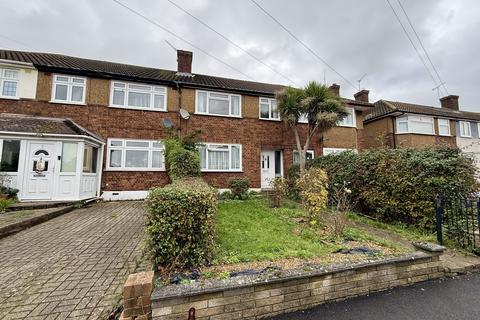3 Glenton Close, Romford, RM1 4AN