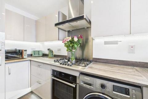 2 bedroom semi-detached bungalow to rent, Pilgrove Close, Cheltenham