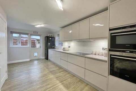 2 bedroom bungalow for sale, Grange Avenue, Thornton FY5