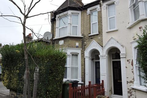 Scholars Road, Chingford, E4