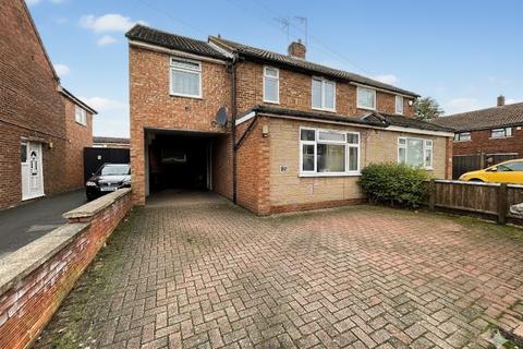 Rowelfield, Luton, Bedfordshire, LU2 9HL