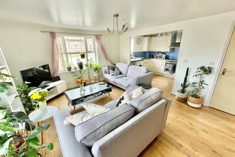 undefined, Kingfisher Court, Calne