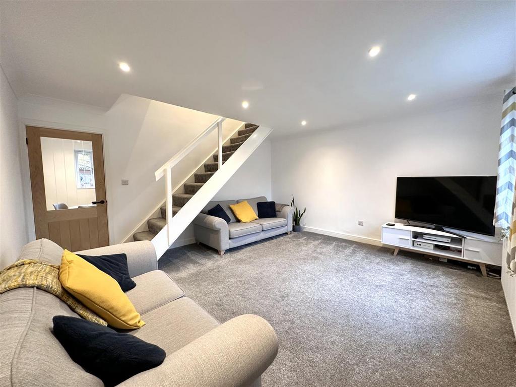 Large Living Room 303