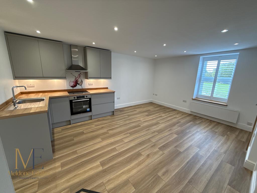 Kitchen - 1.jpeg
