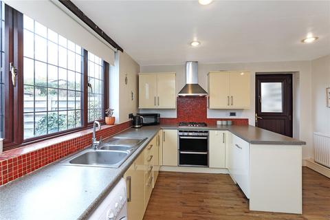 3 bedroom terraced house for sale, Shay Lane, Walton, Wakefield, West Yorkshire, WF2