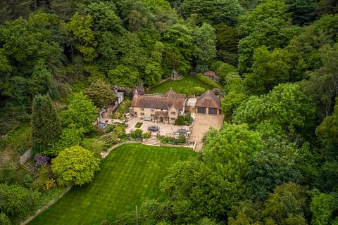 Horse Block Hollow, Cranleigh, Surrey, GU6