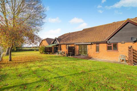 2 bedroom bungalow for sale, Bramley Court, Marden