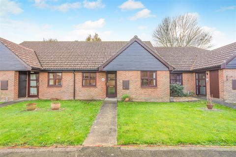 2 bedroom bungalow for sale, Bramley Court, Marden