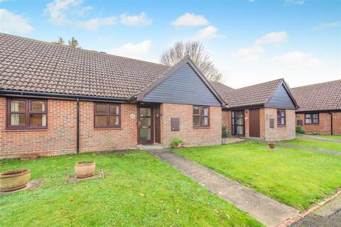 2 bedroom bungalow for sale, Bramley Court, Marden