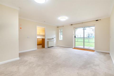 2 bedroom bungalow for sale, Bramley Court, Marden