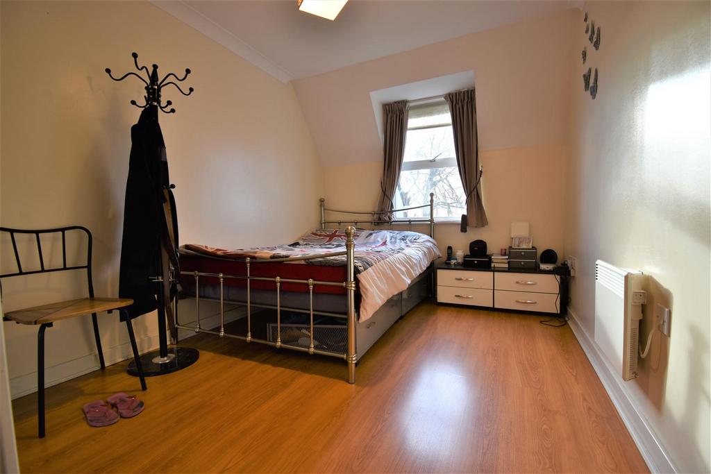 BEDROOM.jpg