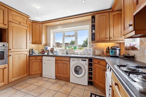 2 bedroom flat to rent, Darlaston Road, Wimbledon
