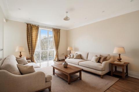 undefined, Melliss Avenue, Richmond, TW9