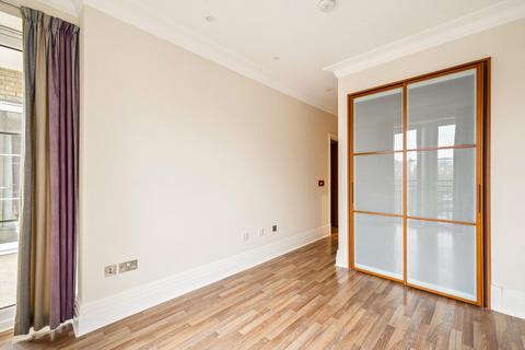 undefined, Melliss Avenue, Richmond, TW9