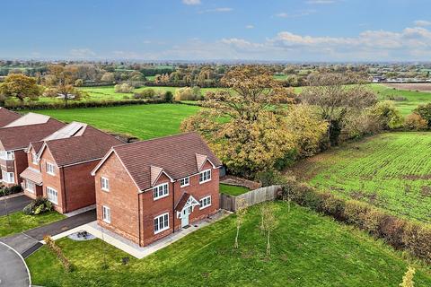 4 bedroom detached house for sale, Mckelvey Way, Audlem, CW3