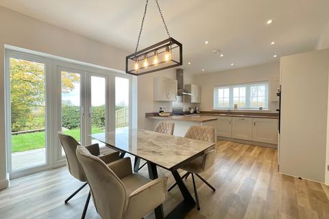 4 bedroom detached house for sale, Mckelvey Way, Audlem, CW3