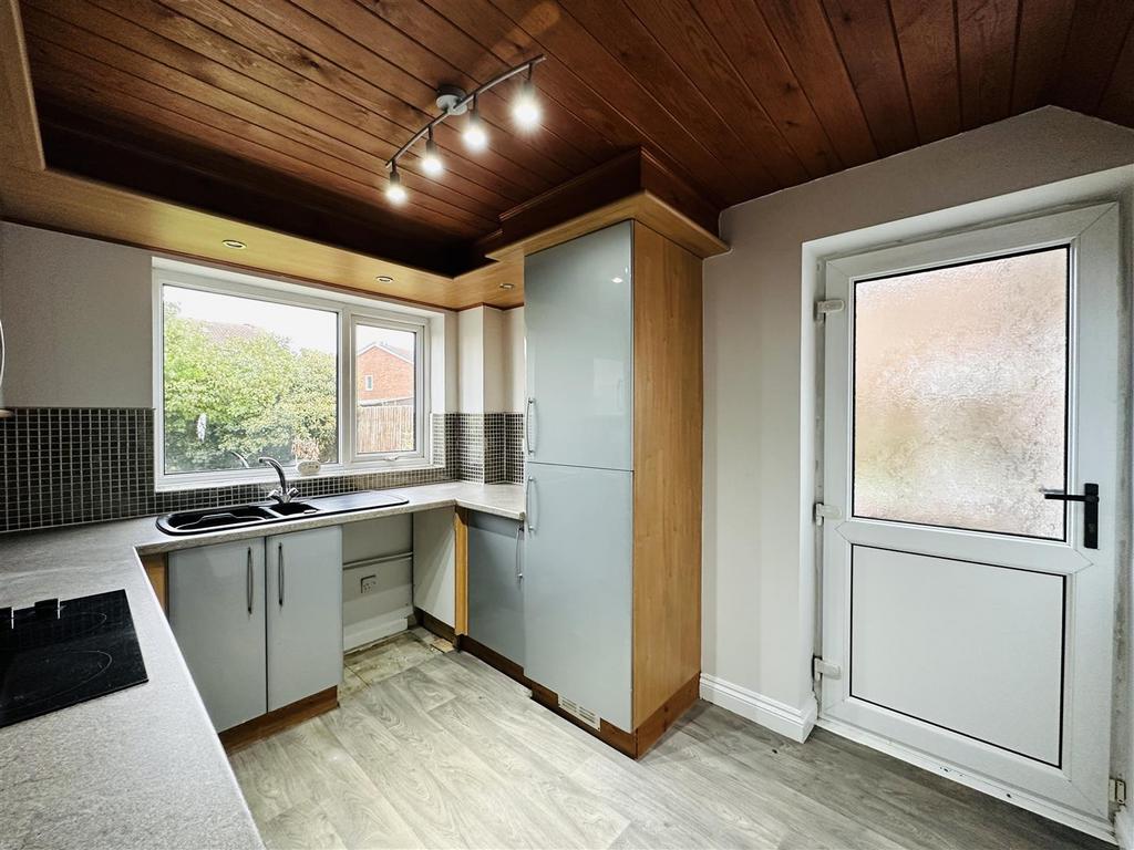 Kitchen1.jpg