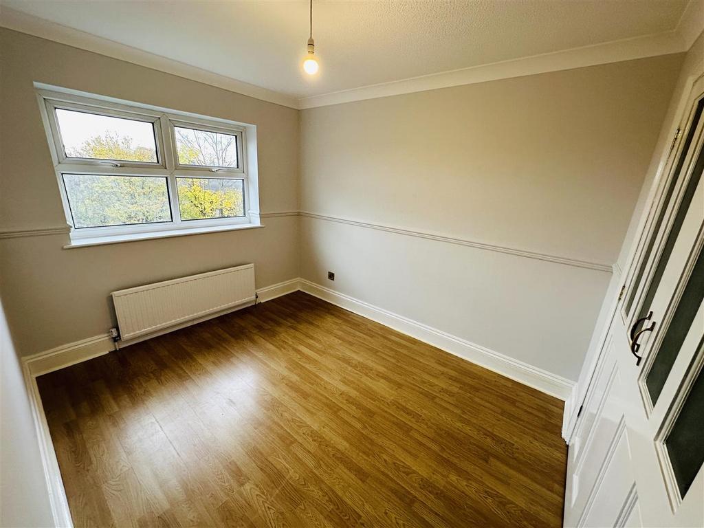 Bedroom1.jpg