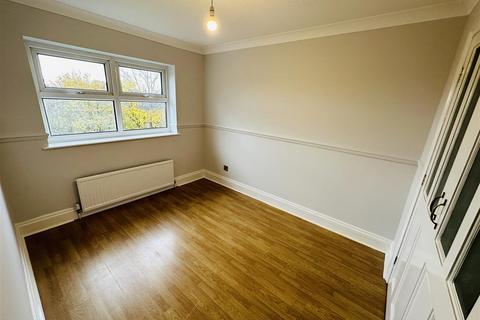 3 bedroom link detached house for sale, Cross Hills Lane, Selby