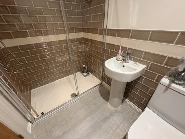 Showerroom.jpg