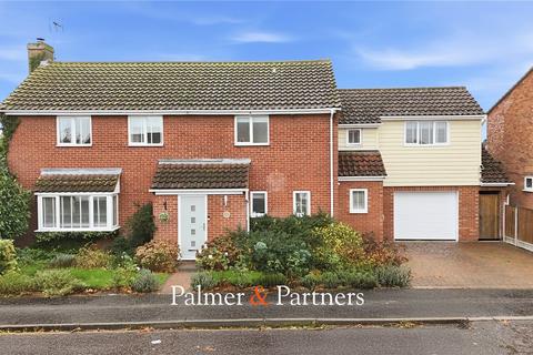 5 bedroom detached house for sale, Henniker Gate, Chelmsford CM2