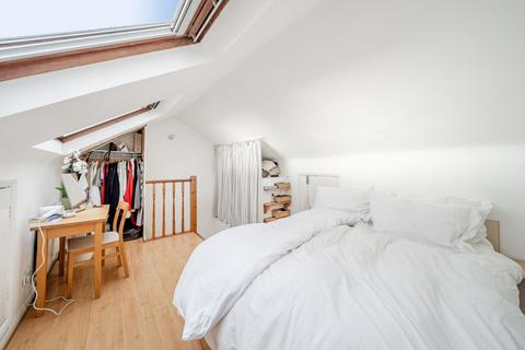 1 bedroom flat for sale, Tradescant Road, London, SW8