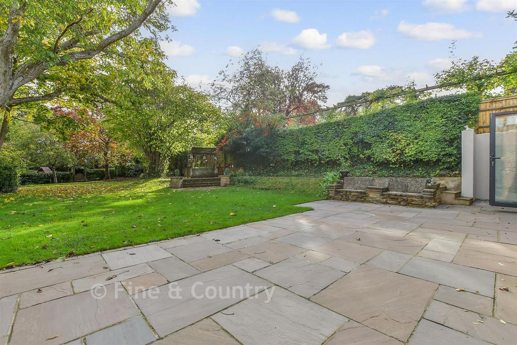 Patio / Decking