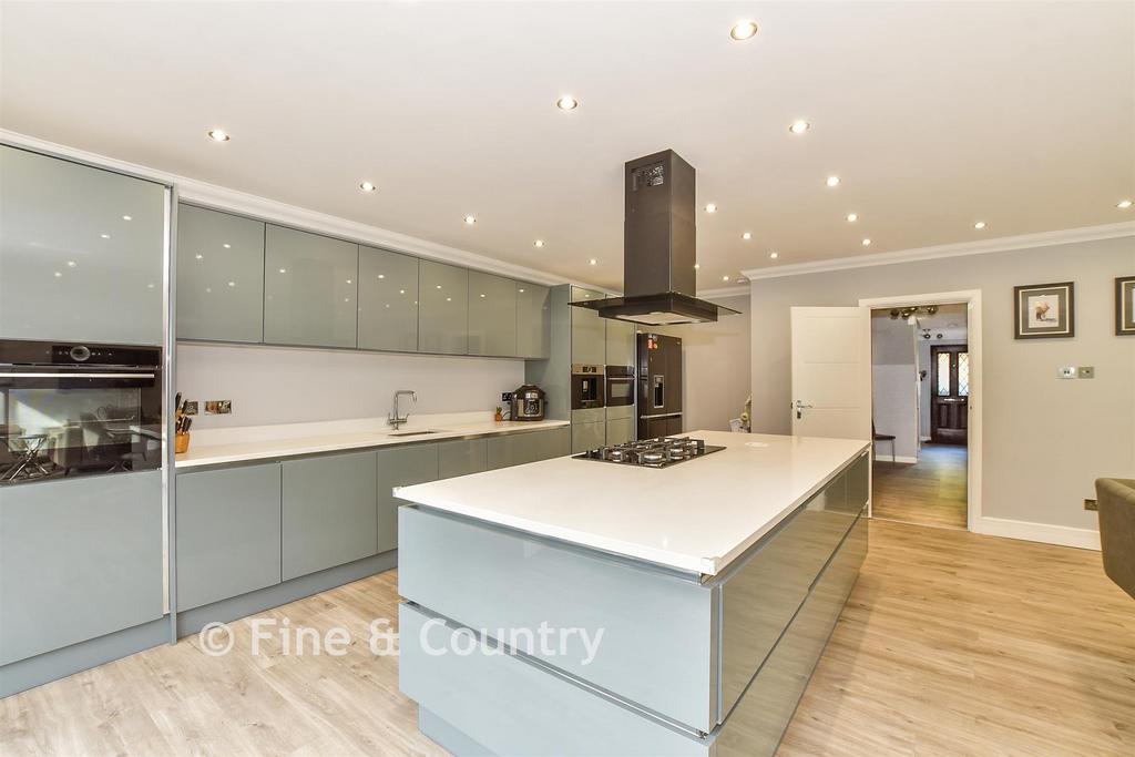 Kitchen/ Dining/ Family Room