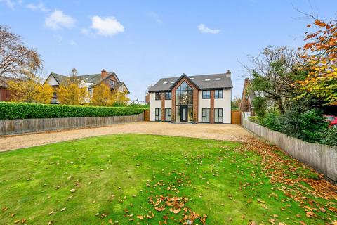 6 bedroom detached house for sale, Moss Delph Lane, Aughton L39 5BH