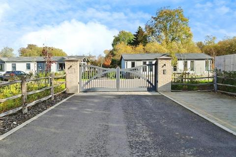 2 bedroom park home for sale, Benham Lane, Riseley, Reading