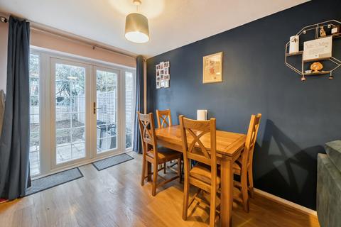 undefined, Wheatstone Close, Northway, Tewkesbury