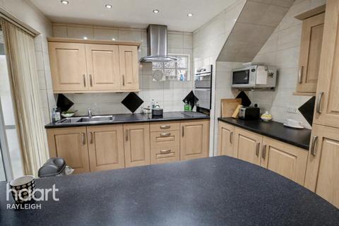 undefined, Broomfield Avenue, Leigh-on-Sea