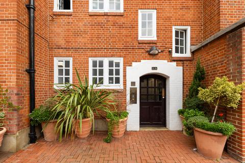 Studio for sale, Cureton Street, London, SW1P